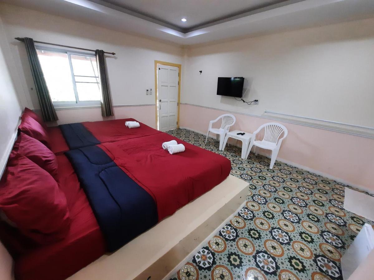 Fancy Carp Resort Cha-Am Exterior photo