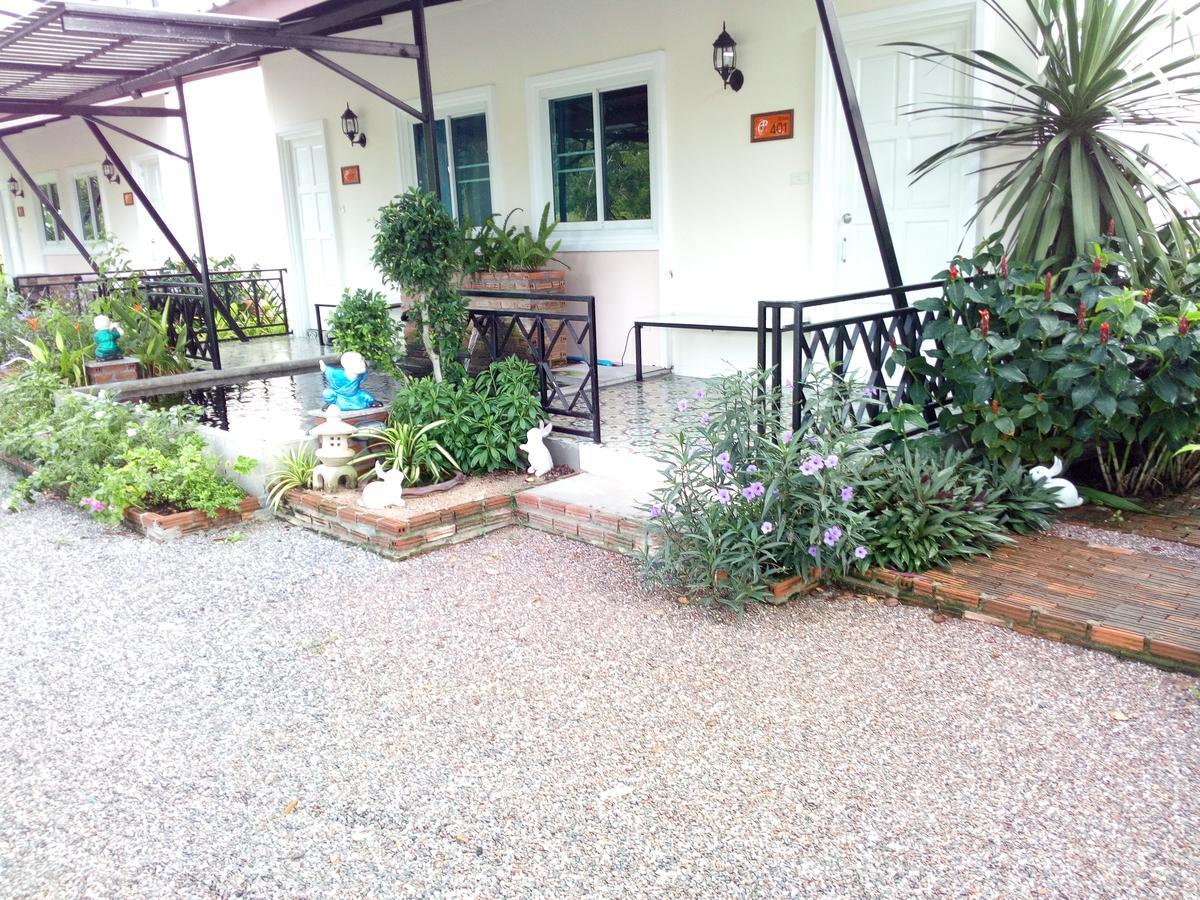 Fancy Carp Resort Cha-Am Exterior photo