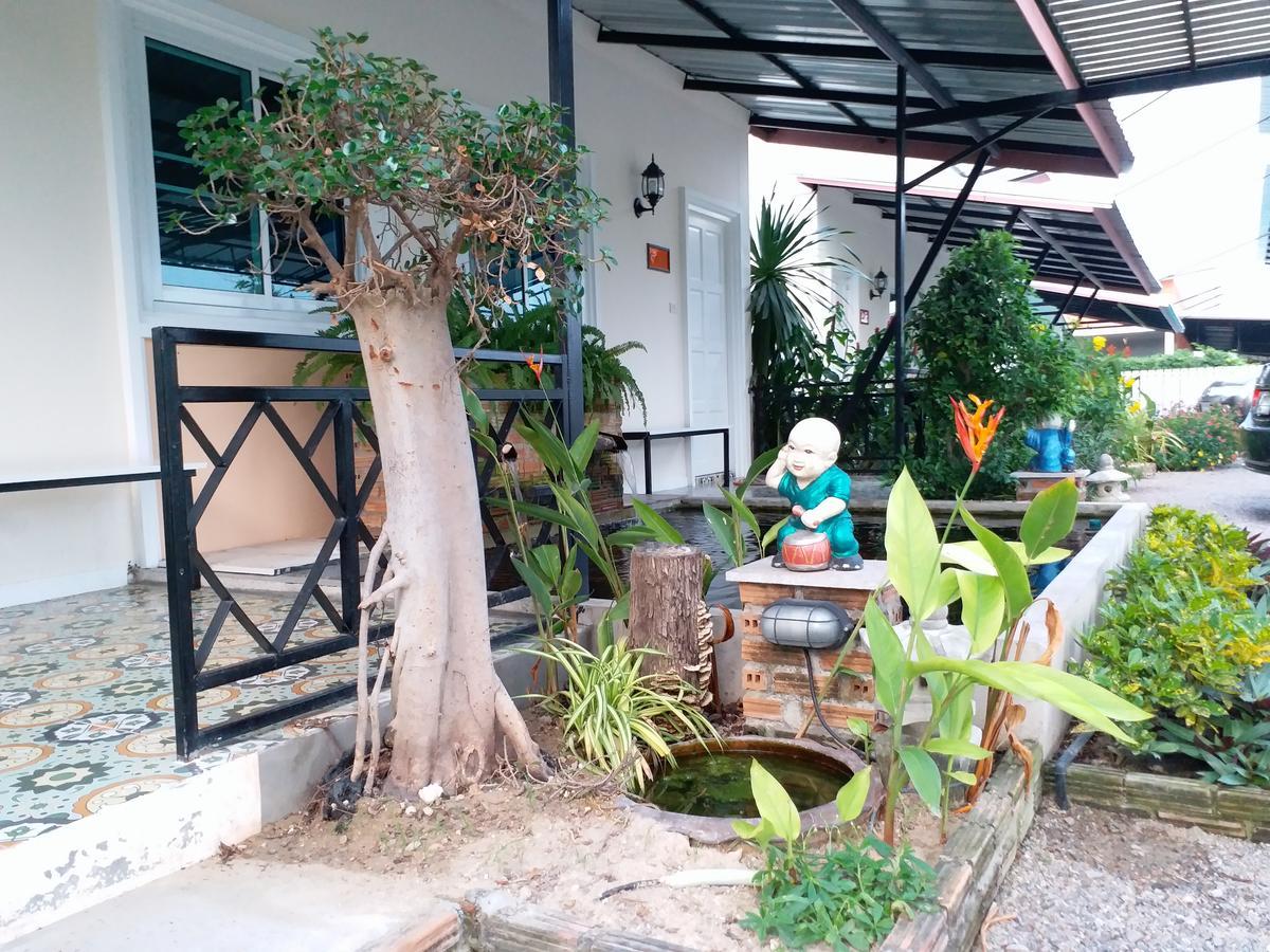 Fancy Carp Resort Cha-Am Exterior photo