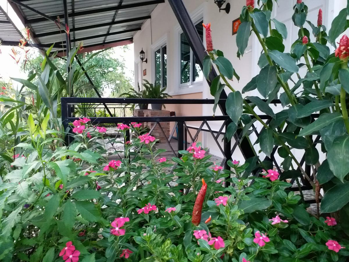 Fancy Carp Resort Cha-Am Exterior photo